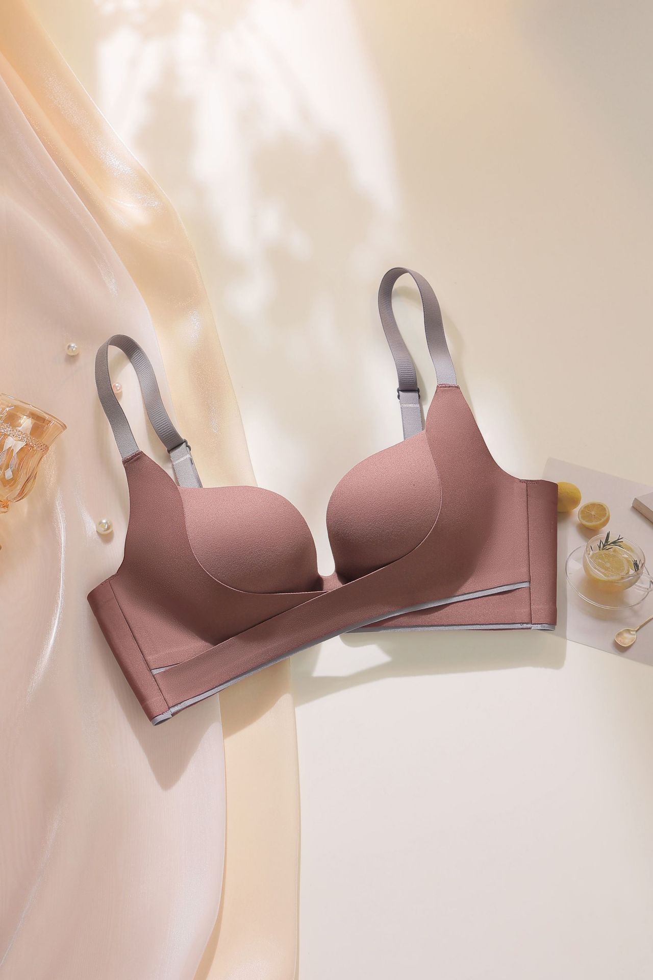 Ropa sin costuras, levantamiento, recolección lateral cómoda, soporte superior, leche antideslizante, ropa interior antiflacidez, sujetador de texto para niñas