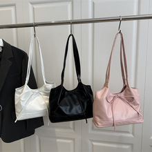 2025�����Y���e�¿�r����ϞƤ��ɫͨ���|�к��s����Ҹ�´����Ů