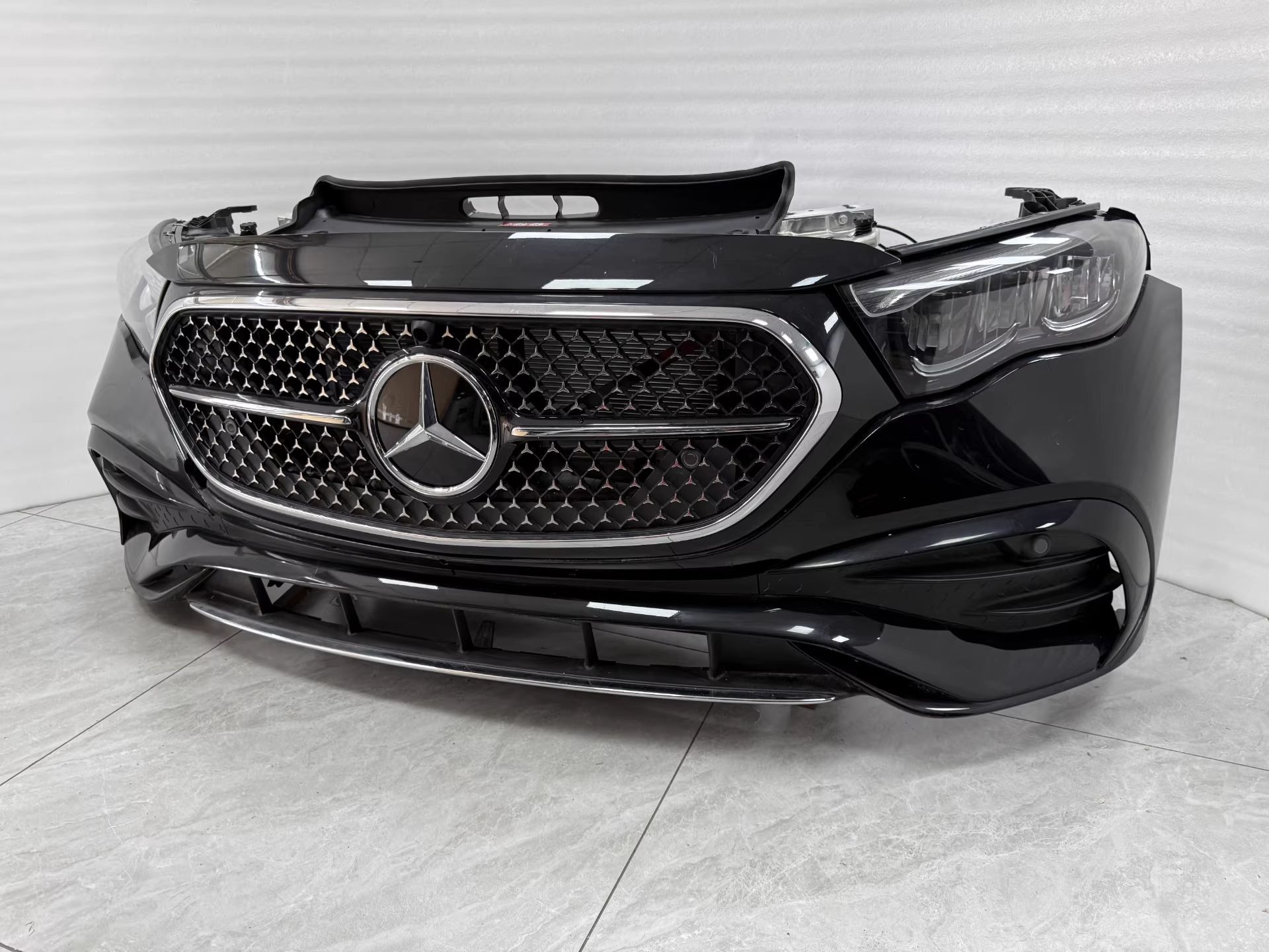 Suitable for Mercedes-Benz E-Class E200L E300L E350L W214 Front Bumper Front Bar Front Nose Front Grille