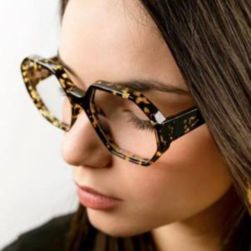 2024 moda europea y americana nuevas gafas de sol poligonales hombres y mujeres retro todo-fósforo viento ins gafas anti-azul