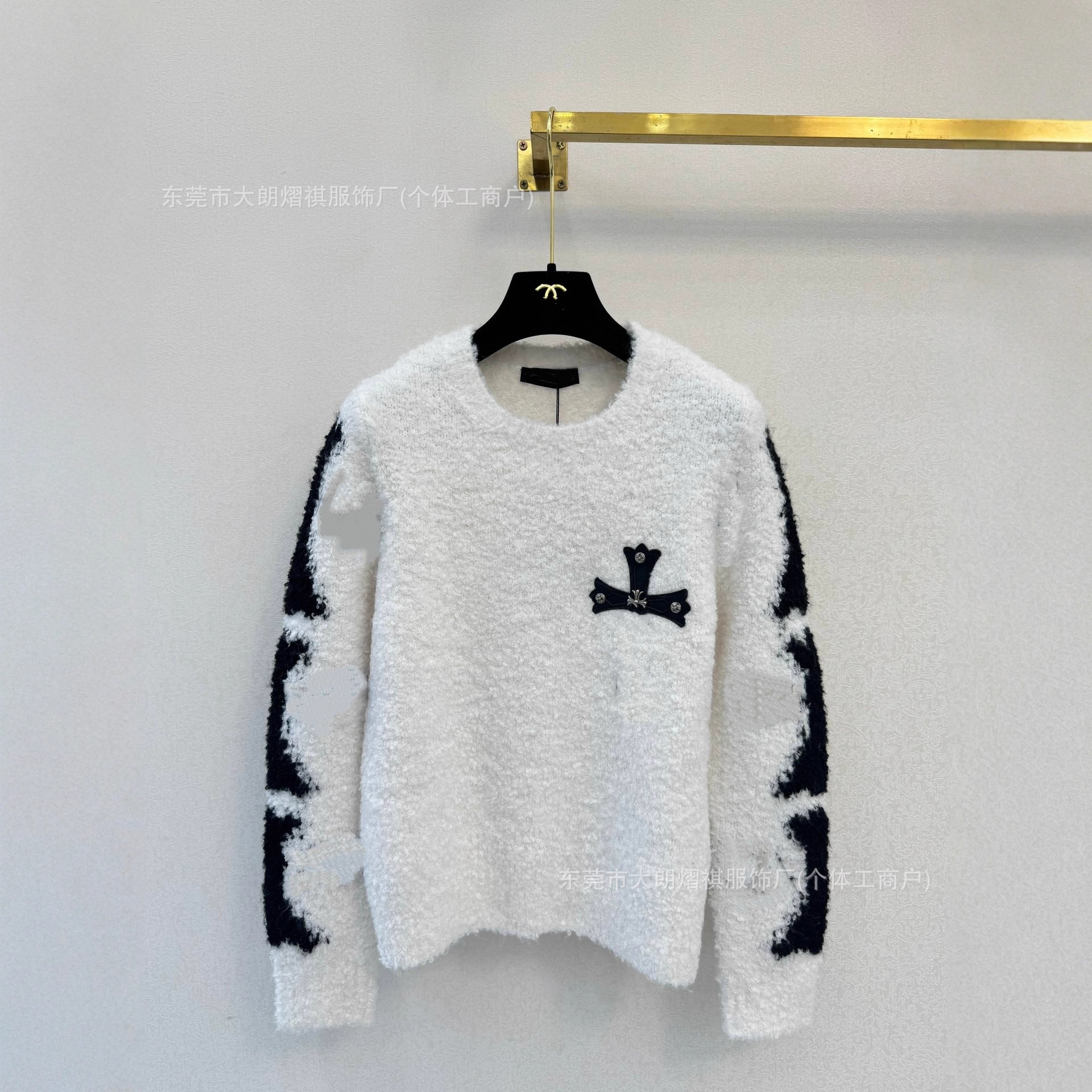 深圳南油货 心家~顶~级版本 25早秋新款 十字架圆领针织长袖套头