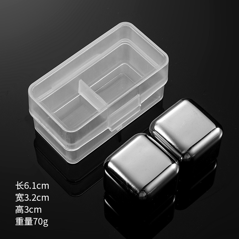 Две капсулы в коробке