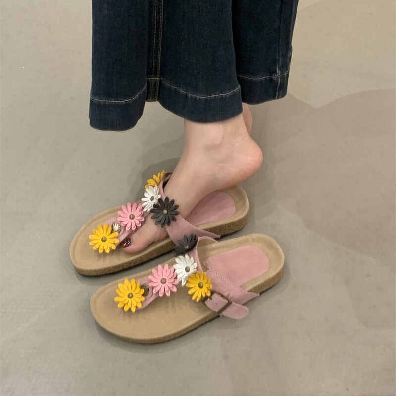 Cowhide Version of Birkenstock-Style Slip-On Sandals with Floral Decoration for Women, Summer Cork Sole, Non-Slip, Versatile Outdoor Sandals, Half-Slip Cowhide Version of Birkenstock-Style Slip-On Sandals with Floral Decoration for Women, Summer Cork Sole, Non-Slip, Versatile Outdoor Sandals, Half-Slip
