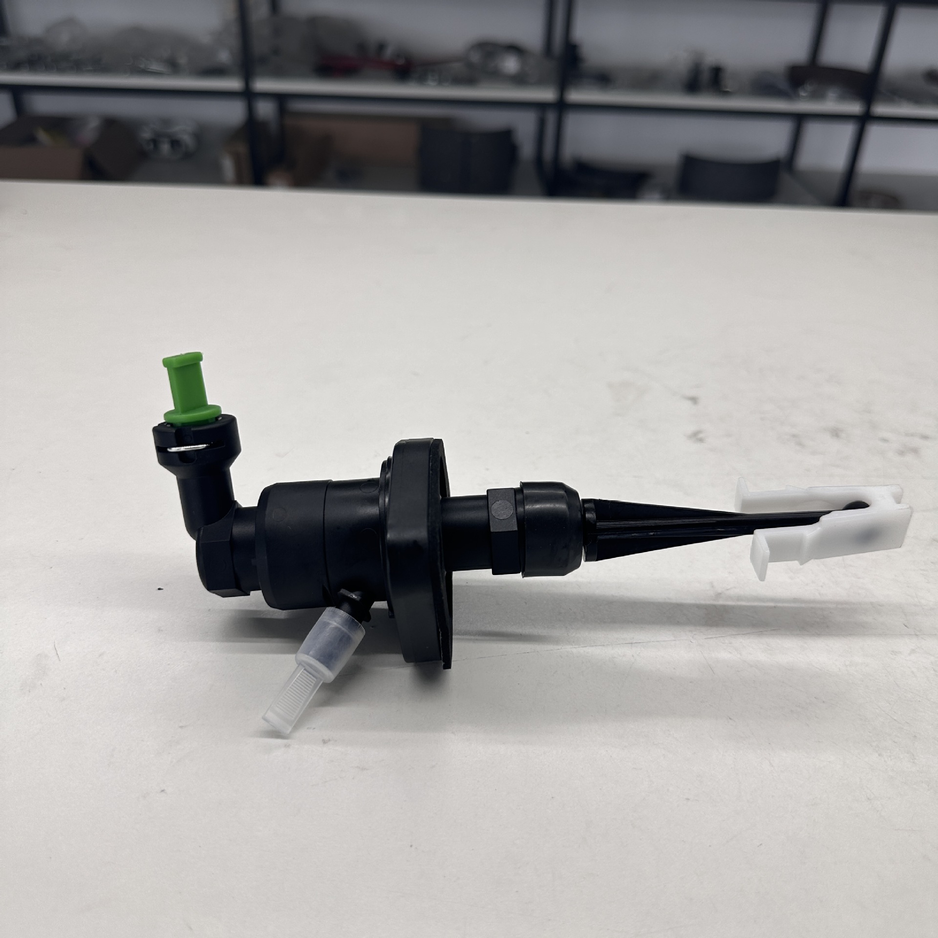 25186238 25196007 Suitable for Chevrolet Spark Clutch Master Cylinder