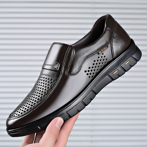 Men's leather sandals non-slip hollow dad casual middle-aged and elderly genuine leather 2024 new summer breathable clogs