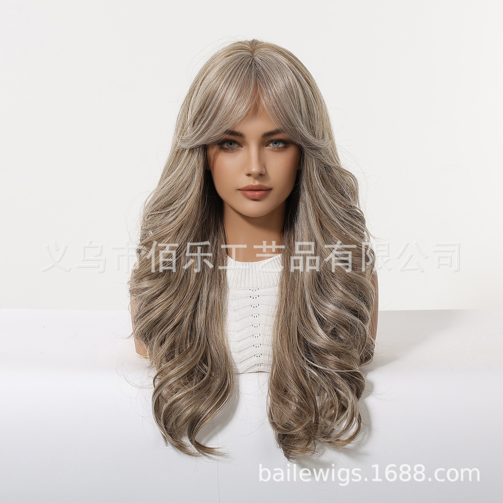 Pelucas europeas y americanas rizadas largas ondas lino gris marrón picado teñido aire frangeas wig