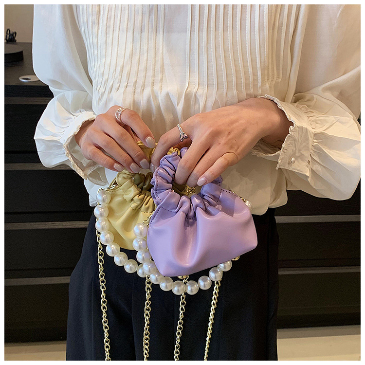 255g Weight Beading, Pearls Fashion Element Clasp Frame Closure Type Top Handle, Chain Strap Type Crossbody Bag Bags Type Casual, Daily, Shopping Occasion Pu Leather Material Solid Color Pattern All Seasons Season Kid'S Gender Cute Style Bucket Shape Kid'S Pu Leather Solid Color Cute Beading Pearls Bucket Clasp Frame Crossbody Bag 51
