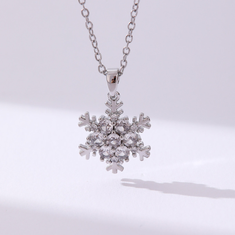 欧米風真珠クリスマスネックレスチタン鋼は色を落とさない鎖骨鎖デザインファッション大衆クリスマスネックレス卸売り|undefined