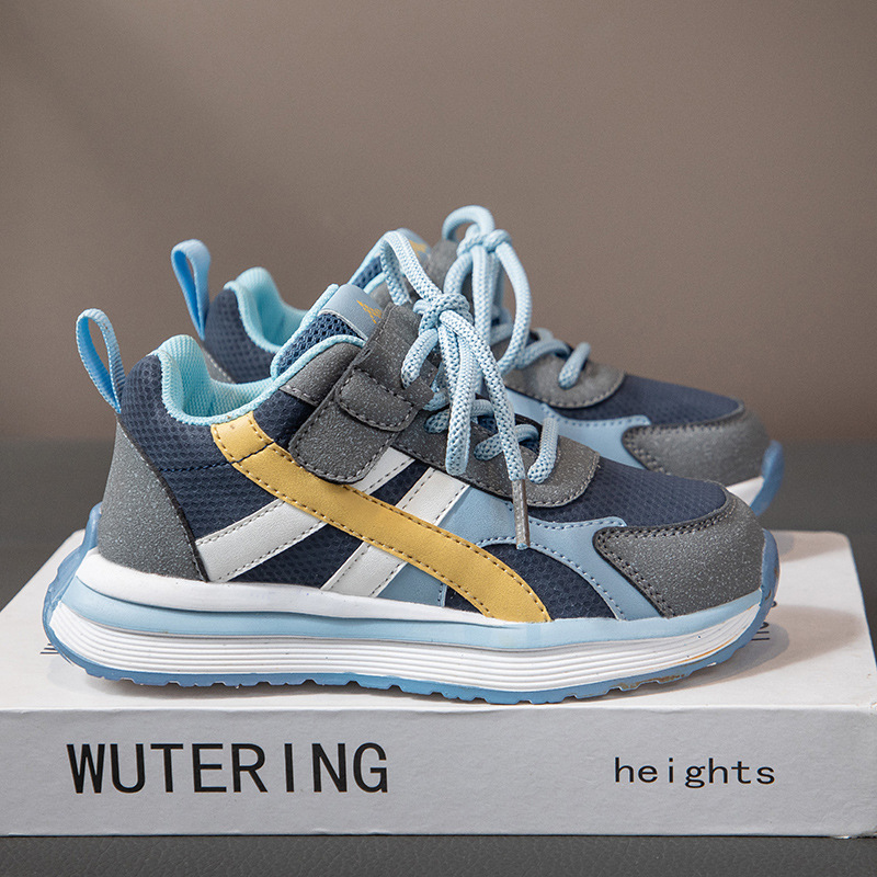 Zapatos deportivos para niños 2025 primavera y otoño nuevos zapatos de running de suela suave para niños zapatos casuales para niños grandes zapatos de skate