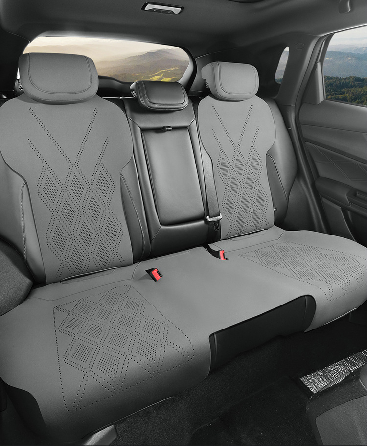 New car Changan CS55PLUS third-generation saddle pad small waist perforated interior car seat cushion four seasons