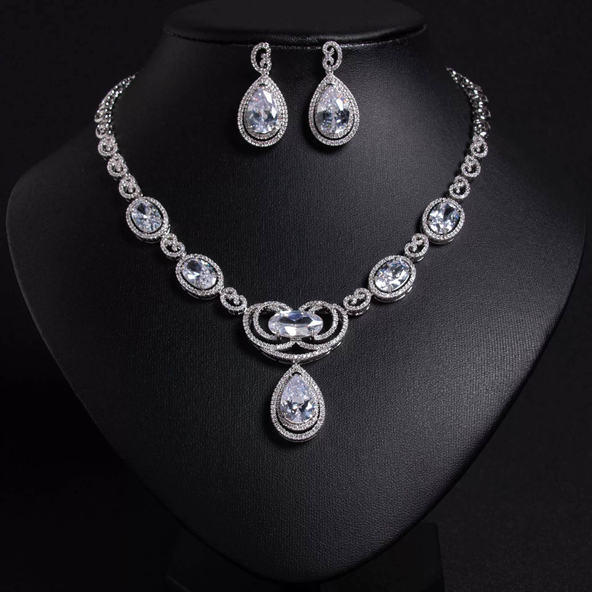 Цирконий, универсальное ожерелье, цепочка для ключей/сумки, стиль light luxury, простой и элегантный дизайн, стиль высокого качества, интернет‑мем