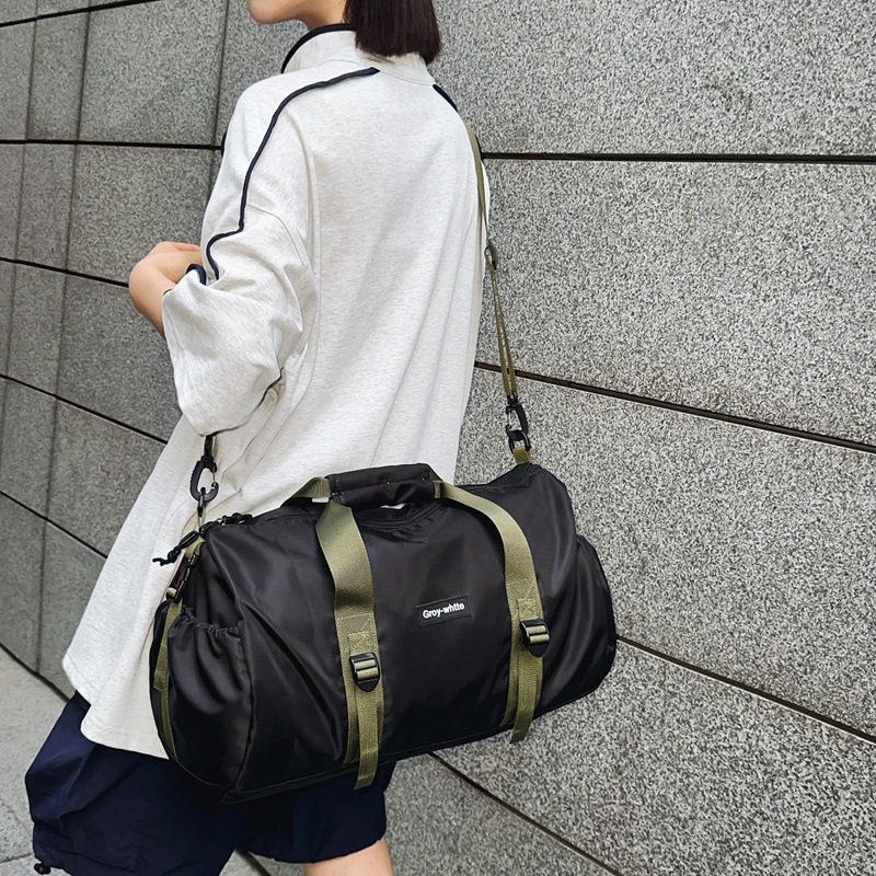 Nueva bolsa de equipaje simple negra de gran capacidad portátil bolsa de viaje corto 2024 bolsa deportiva de ocio para hombres