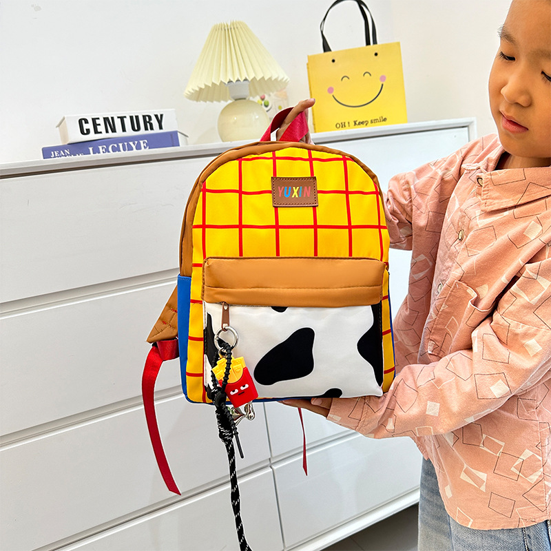 Mochila japonesa simple y ligera de doble hombro, jardín de infantes de dibujos animados de gran capacidad, mochila encantadora para niños y niñas.