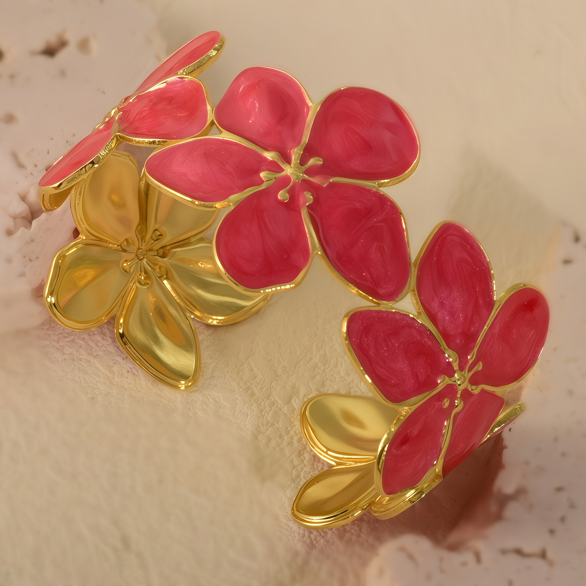 Brazalete de cinco flores rojo
