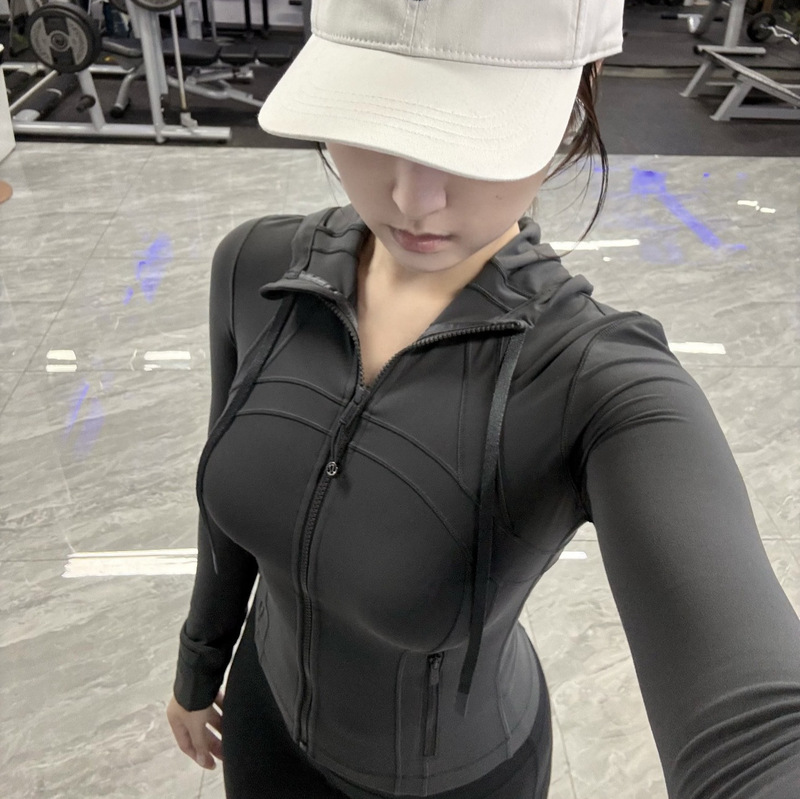 LULU original Define short jacket, hooded yoga top, athletic running and fitness outerwear, zip-up top LULU original Define short jacket, hooded yoga top, athletic running and fitness outerwear, zip-up top