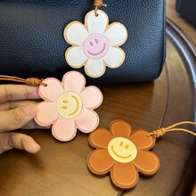 手工幸运花真皮包挂饰头层牛皮挂件笑脸花朵汽车挂件可来图定制