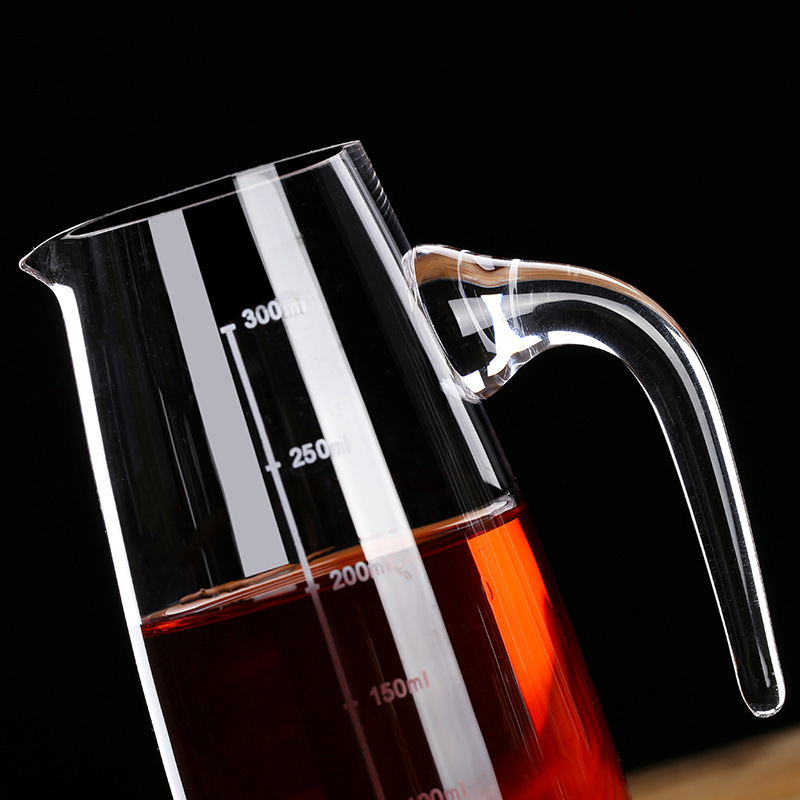 Transparent 7-character decanter with handle, modern minimalist household water crystal glass baijiu scale pouring jug