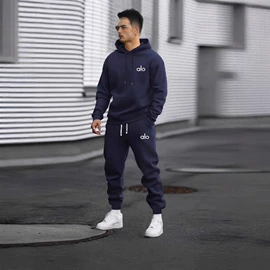 男式运动套装;男式卫衣;男式休闲裤