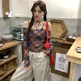 复古港风一字领格子网纱防晒上衣女美式甜辣妹短款露脐长袖T恤潮