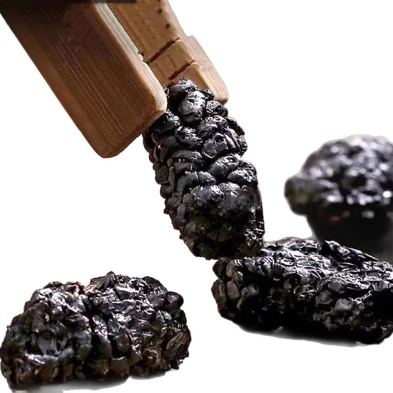 厳選された大粒の新疆黒桑の実、乾燥させた初摘みの新鮮な茶とワイン、砂なし、摘みたての高品質の桑の実|undefined