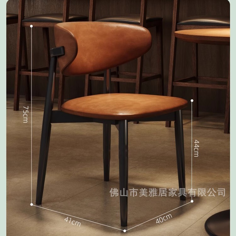 レトロなカフェテーブルと椅子の組み合わせ無垢材ベーカリーケーキショップチェアパブB&Bデザートミルクティーショップダイニングテーブルと椅子|undefined