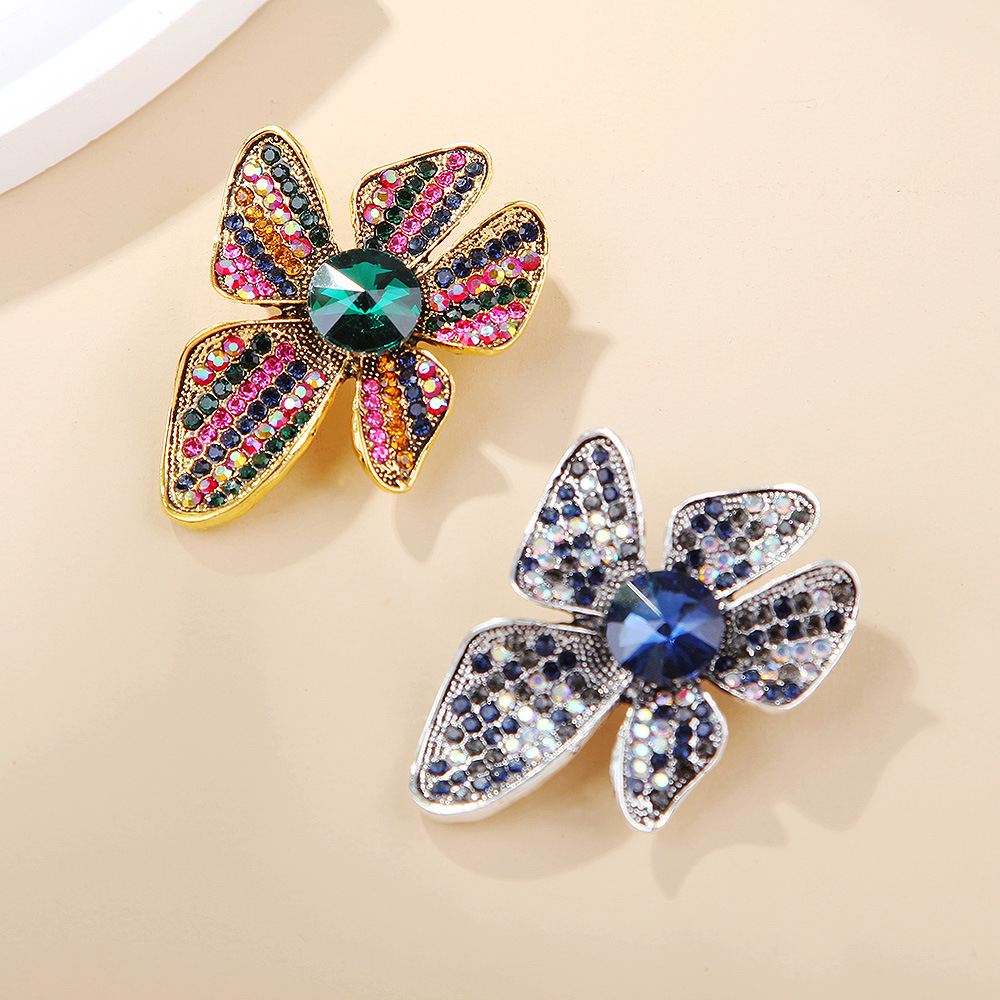 Spilla elegante vintage a forma di fiore con strass donna_voghion.com