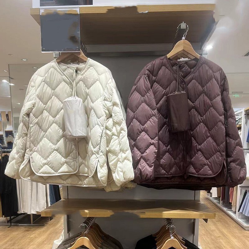 2024 Autumn and Winter New Lightweight Diamond Check Portable Jacket V Neck Casual White Duck down Lightweight down Jacket Jacket for Women 2024 Autumn and Winter New Lightweight Diamond Check Portable Jacket V Neck Casual White Duck down Lightweight down Jacket Jacket for Women