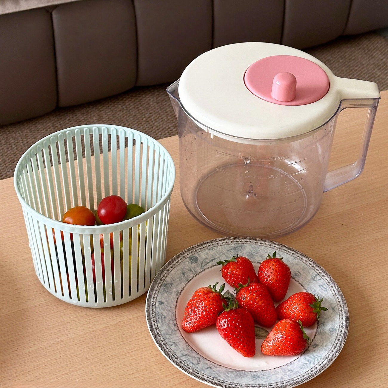 Fruit and Vegetable Dehydrator, Salad Manual Spinner, Vegetable Prep Tool, Vegetable Washing Basin, Draining Basket, Kitchen Household Essentials, New Model