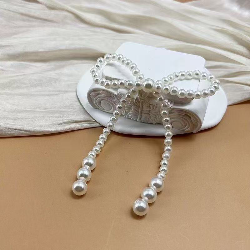 Cross-border pearl bow decorative garland, cabinet Christmas tree ornament, gift box, clothing, shoes, socks, bag decoration