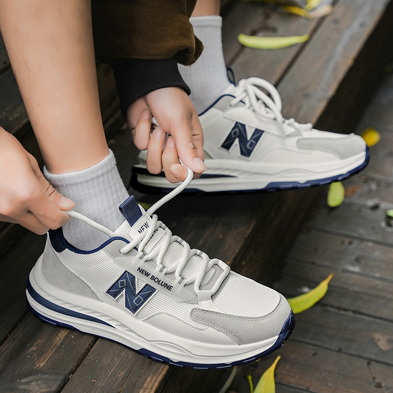 春秋季轻便时尚运动鞋软底韩版休闲鞋跑步男士运动鞋新款男鞋透气