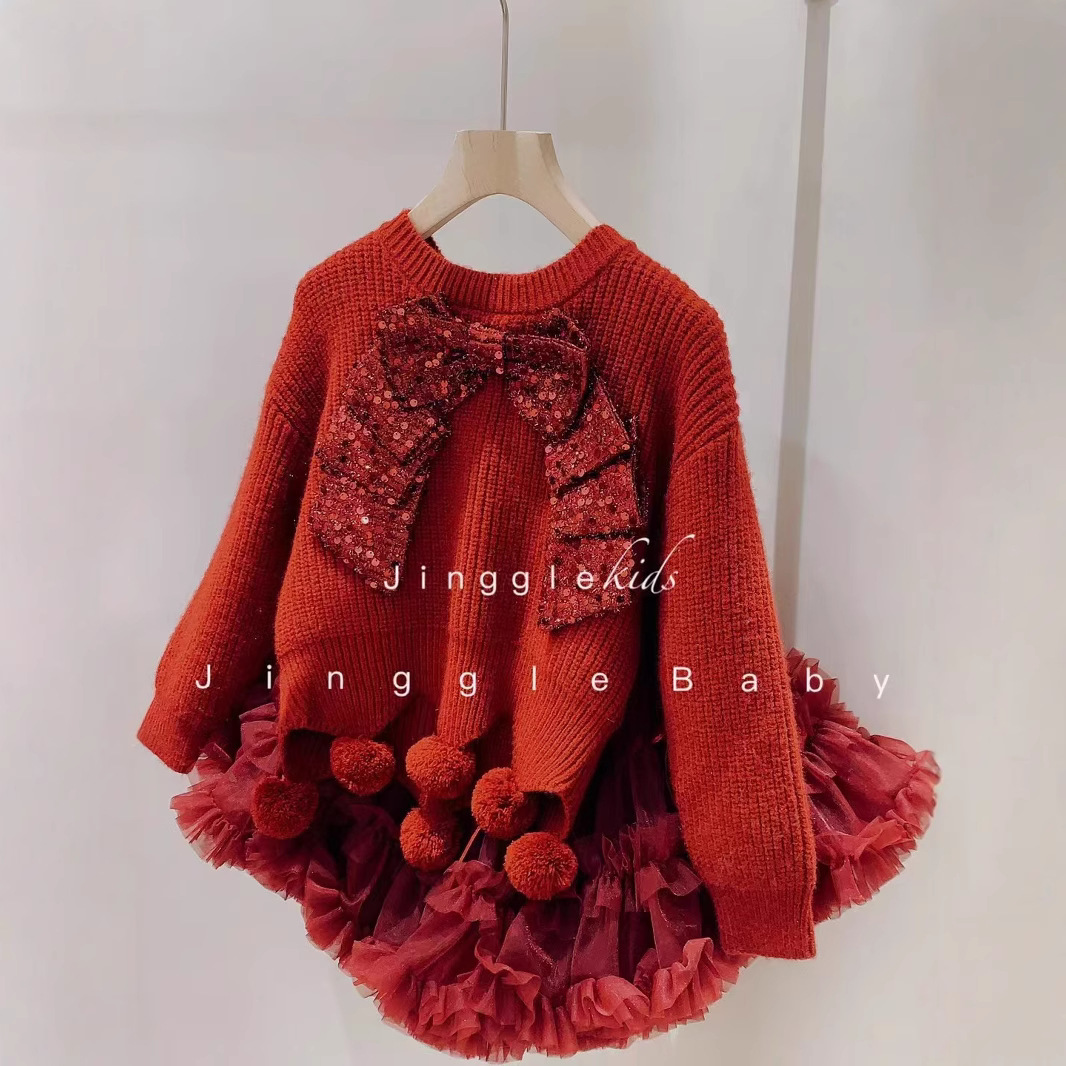 Demi-season children's red knitted sweater with bow