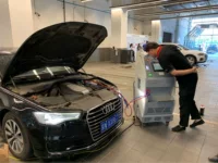 Люксовый бренд 4S магазин кондиционера техническое оборудование очистка компрессора замена масла кондиционер насос замена масла X880