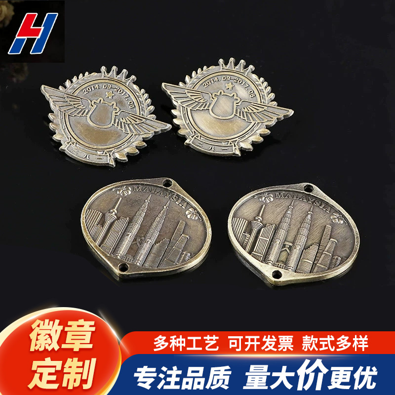 Estilo coreano de moda retro británico personalizado clase partido alas corona aleación insignia broche insignia hombres y mujeres