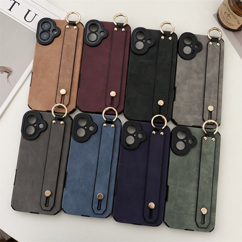 跨境适用苹果16promax手机壳翻毛皮腕带支架苹果15/14/13/12/17