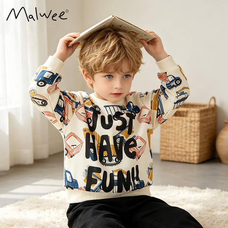In stock Malwee boys' autumn new style European and American style letter print long-sleeved base layer sweatshirt for toddlers and preschoolers.