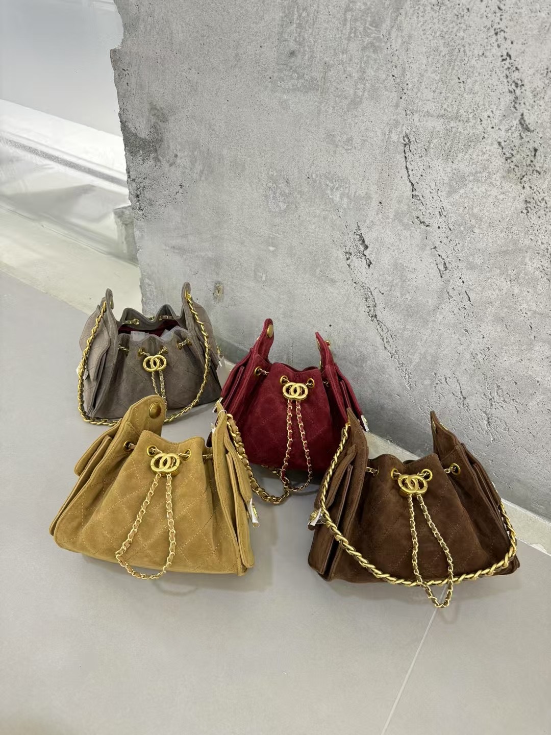 Cuero genuino esmerilado cadena de diamond bolso para mujeres pequeñas bolsas de balde de estilo medieval bolsas de hombro de seda bolsas de brazo