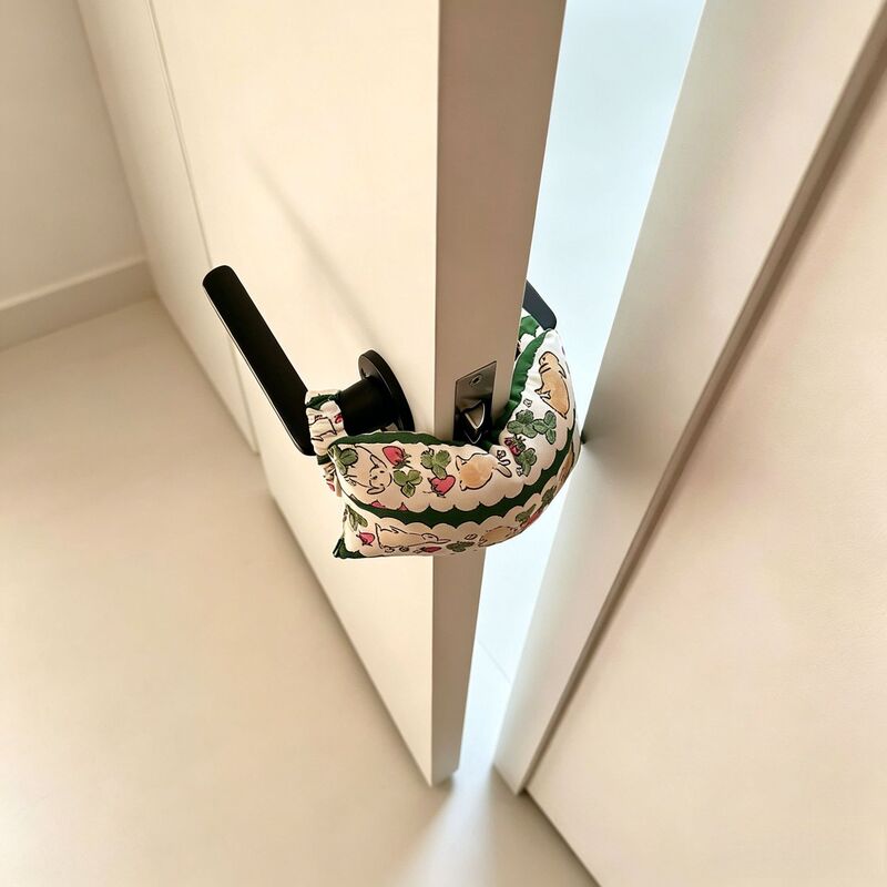 Windproof Door Stopper, Cute Child Safety Door Stopper, Anti-Collision Creative Door Guard, Anti-Pinch Door Stopper, Door Blocker for Bedroom Windproof Door Stopper, Cute Child Safety Door Stopper, Anti-Collision Creative Door Guard, Anti-Pinch Door Stopper, Door Blocker for Bedroom