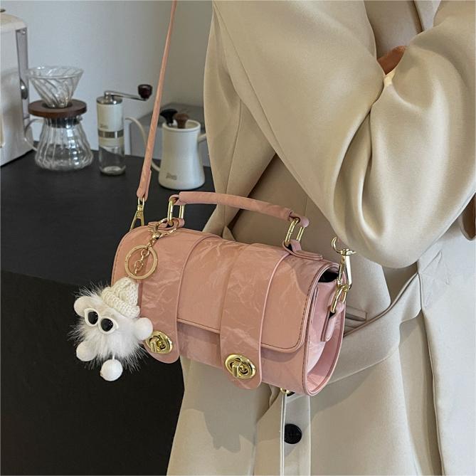 Bolso popular de este año para mujeres 2024 primavera y verano nuevo estilo de alta sensación bolso portátil cuadrado de moda universal bolso de hombro coreano