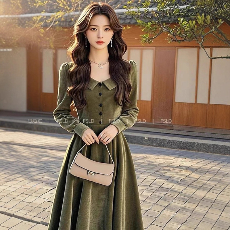 Elegant and Stylish Formal Occasion Green Velvet Dress Long Dress for Women Fall 2025 New Model Elegant and Stylish Formal Occasion Green Velvet Dress Long Dress for Women Fall 2025 New Model