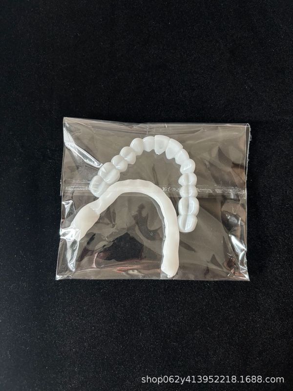 臨時シミュレーションのシリカゲルの入れ歯カバーの入れ歯カバーの入れ歯は入れ歯に貼ることができます。|undefined