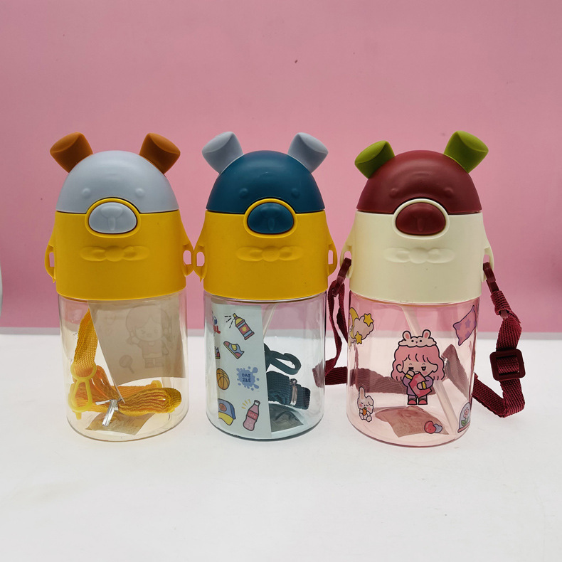 Baijia taza de paja de silicona taza de agua 550ml taza de plástico Correa al aire libre taza de bebida estudiante rebotando conveniente taza de agua