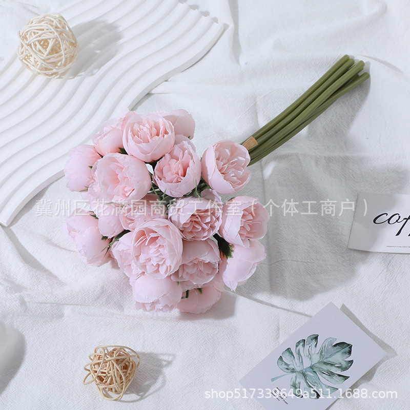 27 simulación casera con flores de té rosa flores falsas ramo de flores de alto nivel de diseño de escena realista