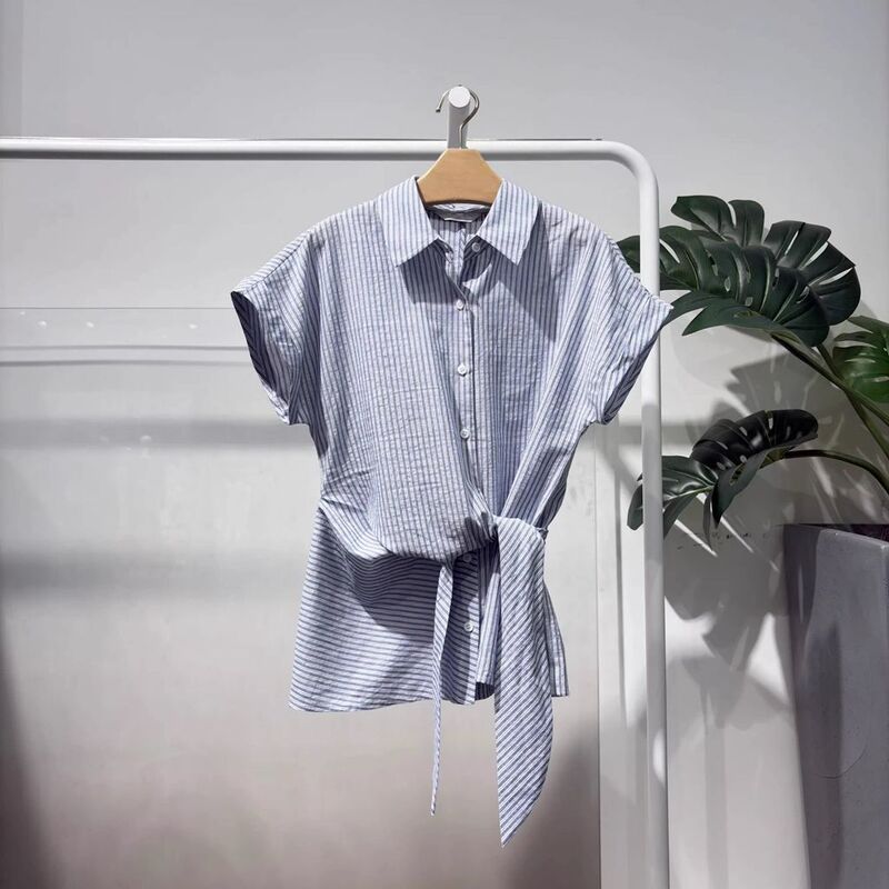 Mm Mai Mai 26 New Summer Women's Blue and White Striped Short-Sleeved Shirt with a Versatile Turn-Down Collar Top 5H4220431 Mm Mai Mai 26 New Summer Women's Blue and White Striped Short-Sleeved Shirt with a Versatile Turn-Down Collar Top 5H4220431