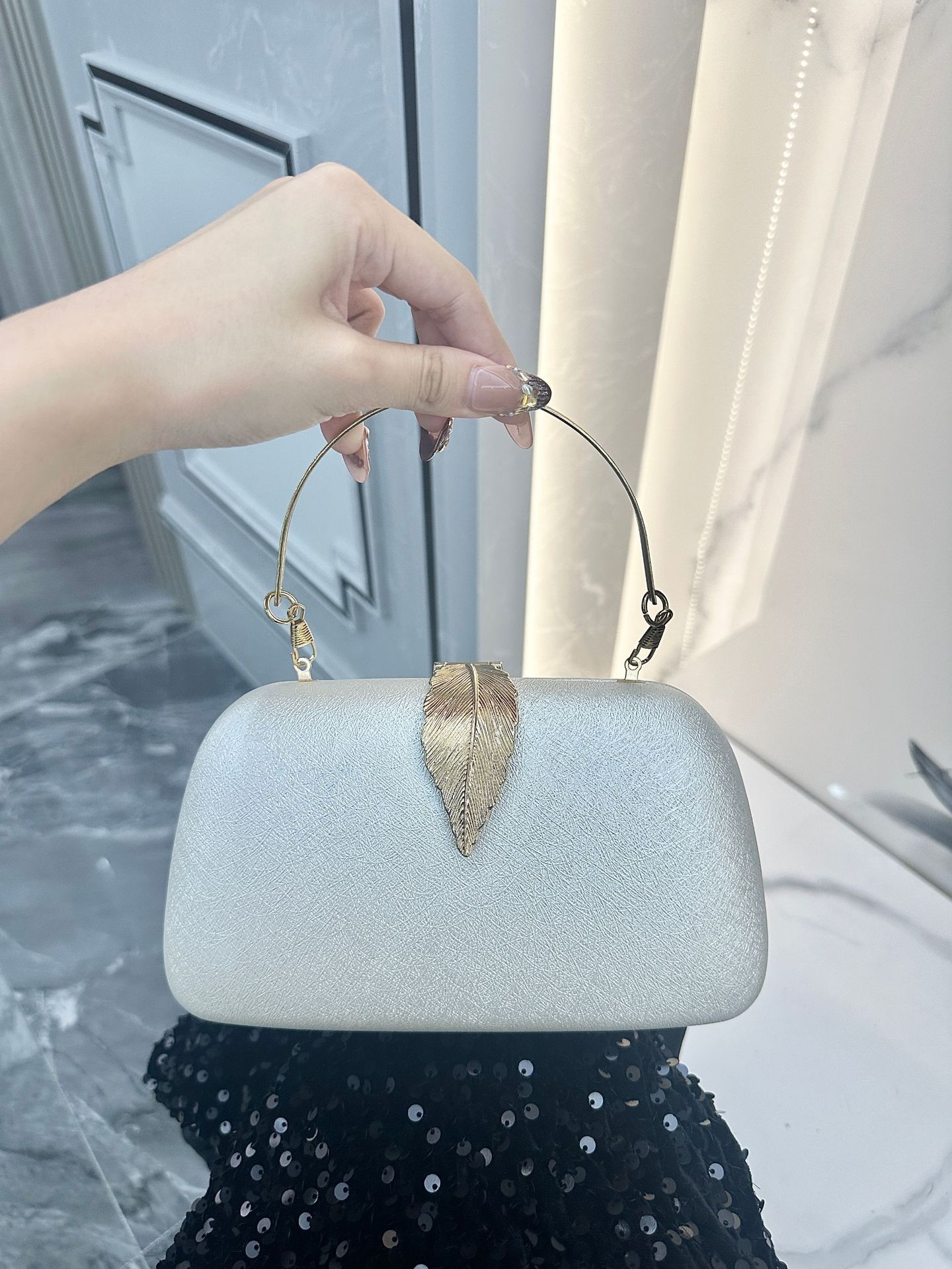 Small leaf white (chain + portable) high-quality hardware
