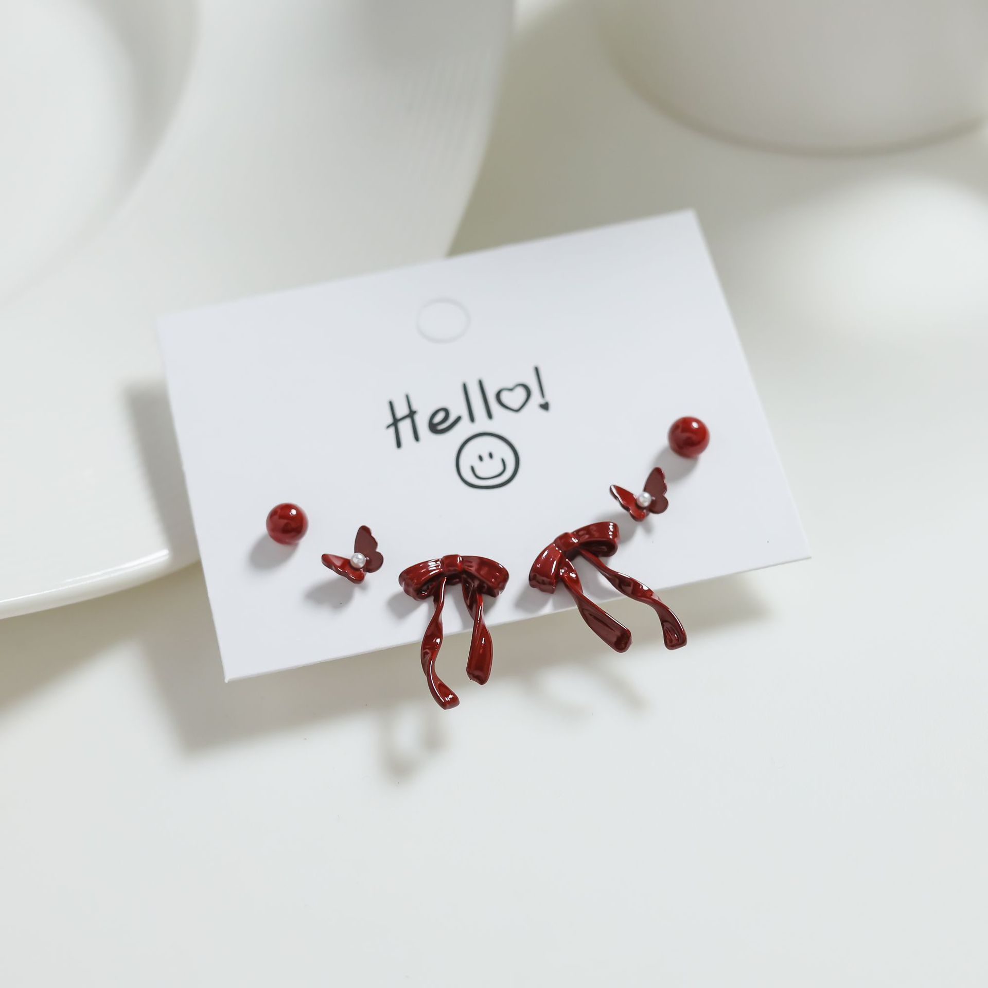 Juego de pendientes de aguja plateados, sencillos y compactos para mujer, pendientes geométricos en forma de corazón, bonitos, dulces y versátiles, venta al por mayor para puestos de mercado