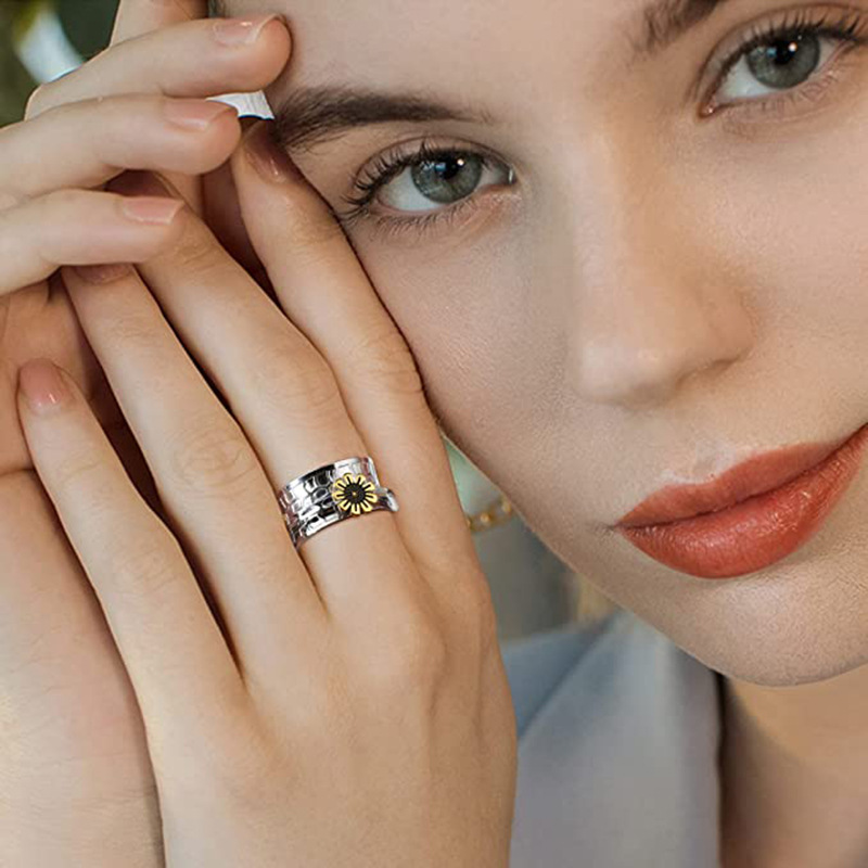 Fashion Flower Titanium Steel Plating Rings