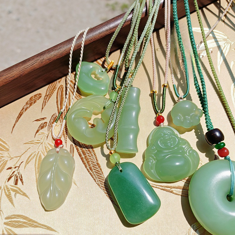 Natural Aventurine Cloud Pendant, Peaceful Jade Pendant, Guanyin Amulet, Gift for Elders, in Stock Wholesale Natural Aventurine Cloud Pendant, Peaceful Jade Pendant, Guanyin Amulet, Gift for Elders, in Stock Wholesale