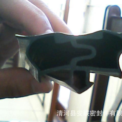 厂家供应   pvc密封条   弹性体软硬复合胶条   门窗用密封