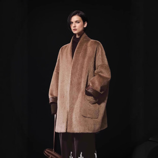 High Luxury Ostrich Pattern Stitching Leather Lulusi Alpaca Coat Women's Wool Outwear Fur 23 Autumn and Winter 3A0446