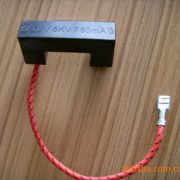 供应微波炉高压设备保险丝熔断器带壳套件5KV0.65A0.9A直流